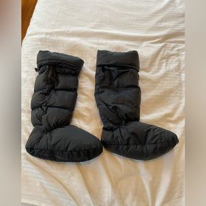 Hunter boot liners - down size M